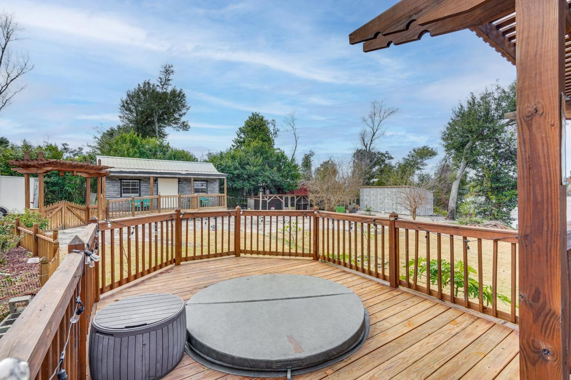 Lakefront Panama City Studio With Hot Tub Access Dış mekan fotoğraf
