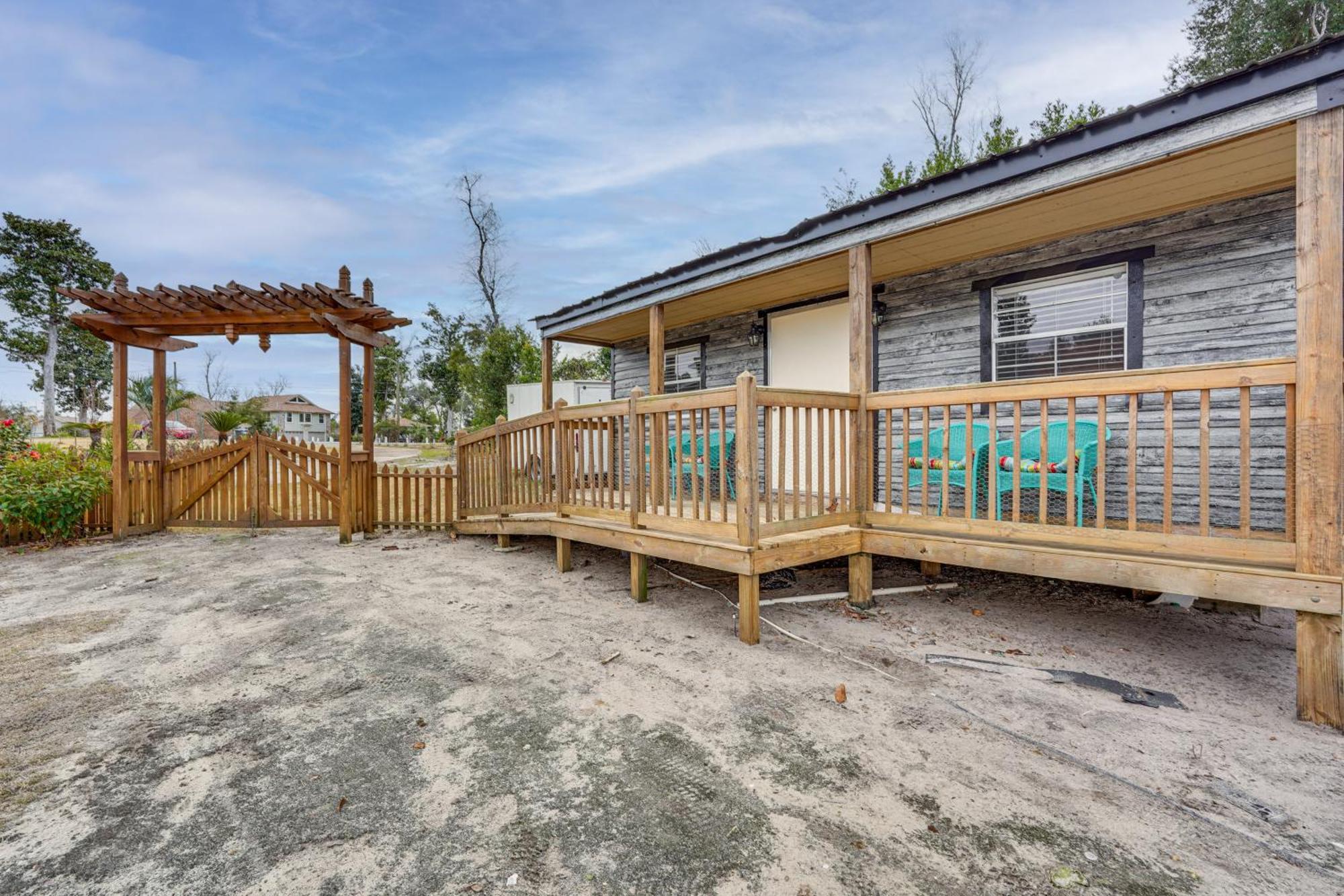 Lakefront Panama City Studio With Hot Tub Access Dış mekan fotoğraf